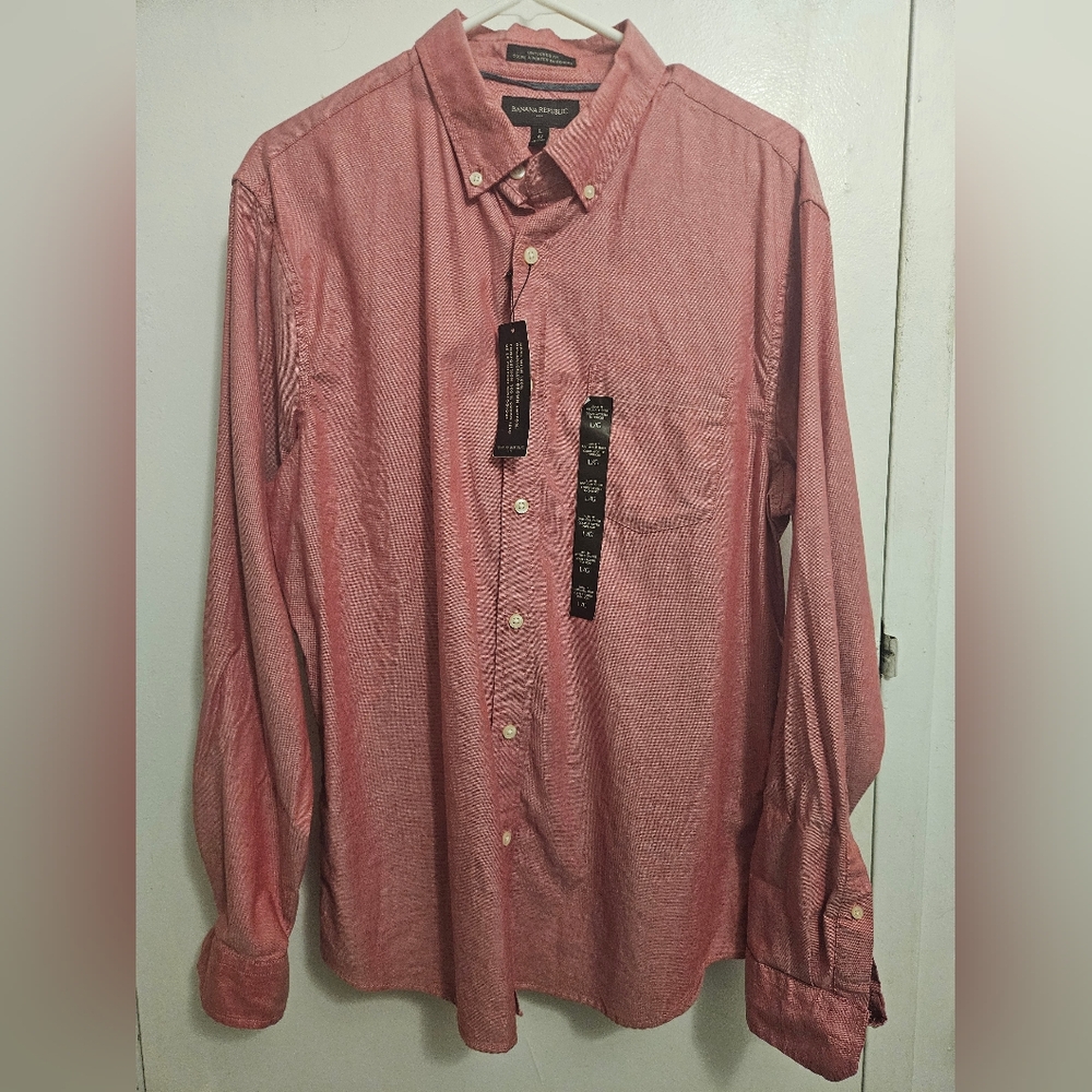 NWT Banana Republic Casual Button-Down red/pink Size Large - FREE SHIPPING